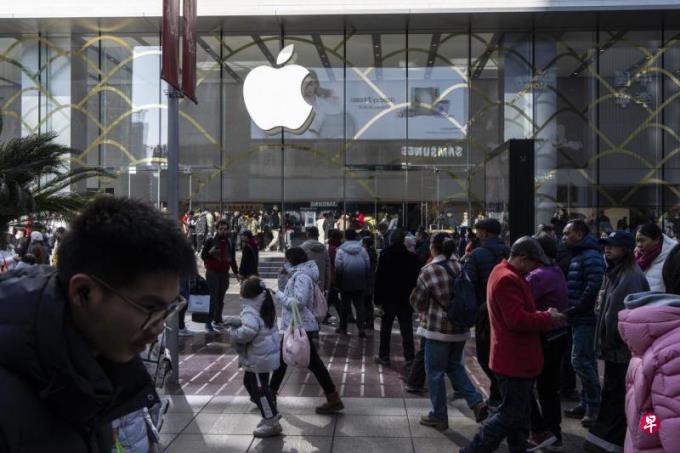 ƻ�����ռ��й��г�iPhone�ֻ����������»�