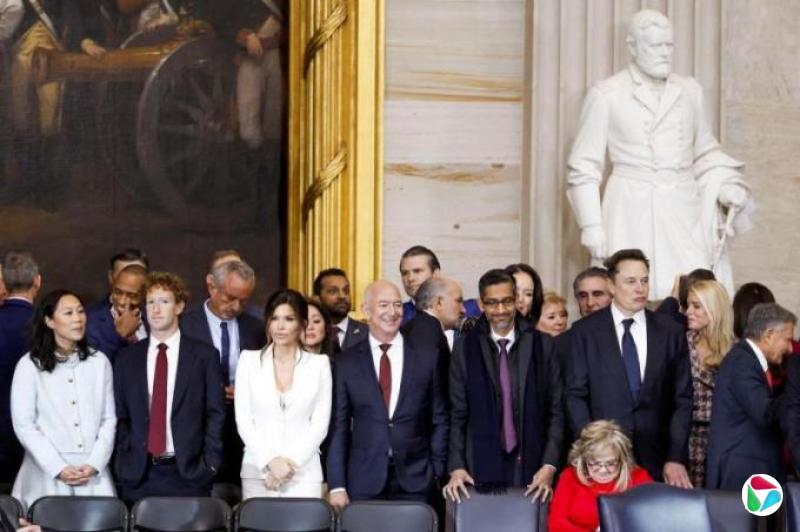 ��ΰ�����ӻ����к�����ŭ����