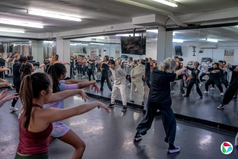 2021�꣬�׶�÷�Ѷ�����Danceworks Studio�ĺ��������ֿγ̡�
