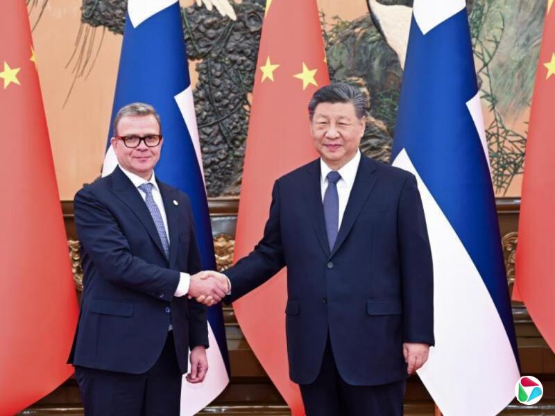 习近平:大国尤其要带头讲平等讲法治
