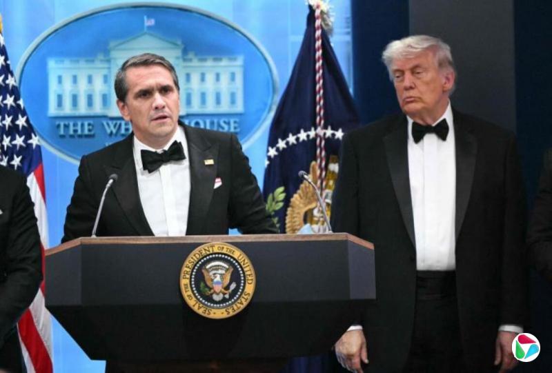 ��������ʽ����ǰ˽����ʦ����˾������