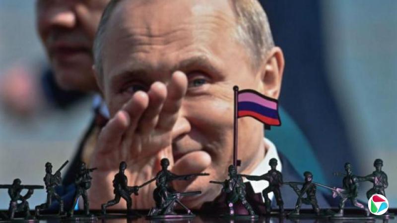 ��������һ�Ŷ���˹��ͳ�������׶����վ���Vladimir Putin������д��Ƭ������������ɫ�п˺Ͱ�ɫ���������ڻ��֡�ǰ���У�10������ɫ���ʿ��Χ����һ��΢�Ͷ���˹���죬����Ϊ�ס���������ɫ�����ƣ���������ϡ�