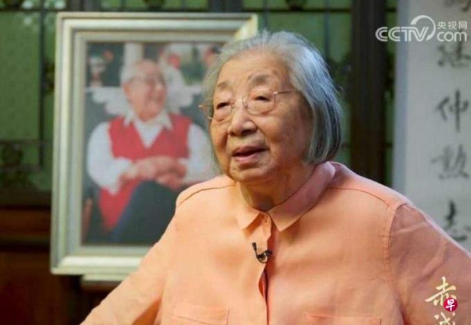 习仲勋诞辰110周年 习近平母亲齐心罕见在纪录片中露面