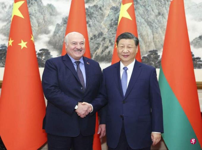 今年二会卢卡申科 习近平:中国与白罗斯政治互信更加巩固
