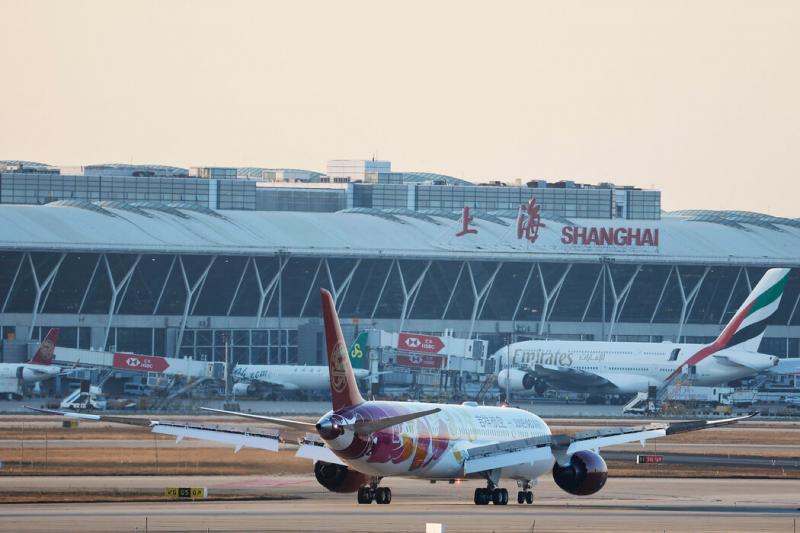 2019年以来交付给中国航空公司的首架波音飞机于12月降落在上海。