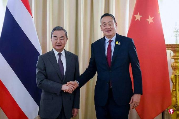 王毅与泰国首相会面:加快中泰铁路建设 打通泛亚铁路中线