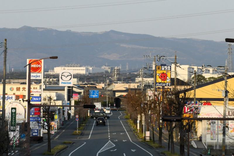 俯瞰日本菊阳町的台积电晶圆厂已在今年2月投入运行,这是2018年以来公司在台湾以外的地方建的第一座晶圆厂。
