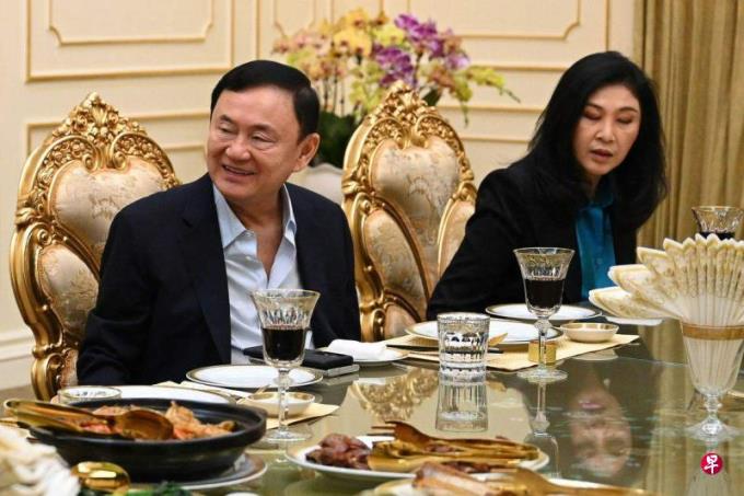 泰国前首相英叻或效仿达信模式回国