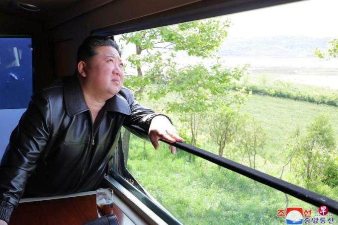姜贵瑛:金正恩的庶子情结