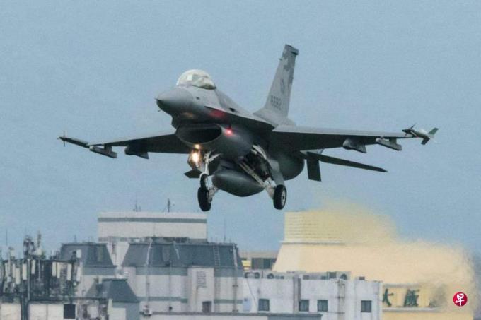 美国将对台出售3亿美元F-16战机零件