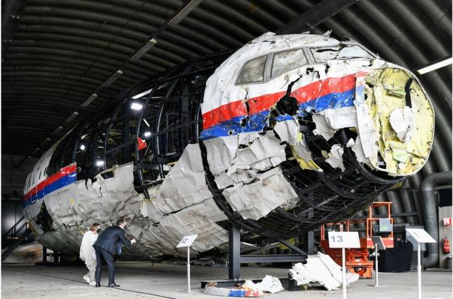 �ں������´����������MH17���ַɻ��к�