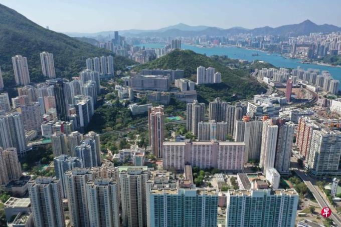 香港最大房地产开发商一天内折价卖逾200套住宅