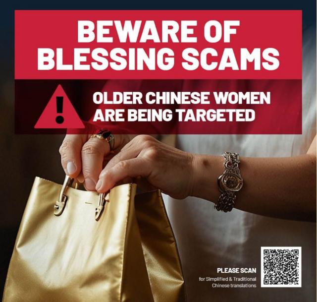 �Ĵ����Ǿ�����һ�ź����ϣ�һ�����Ž�ָ���������й�Ů��˫�ֽ��������Ľ�ɫ�����������д�š���������ƭ�֡���