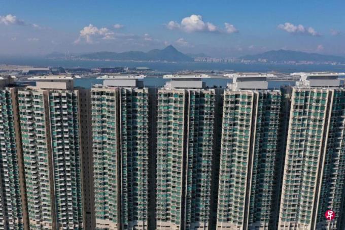 前特首梁振英公开质疑香港房屋越多越好 警告矫枉过正后果严重