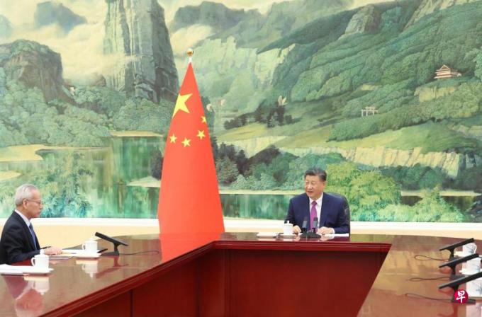 习近平会见澳门新任特首岑浩辉:“一国两制”不会变