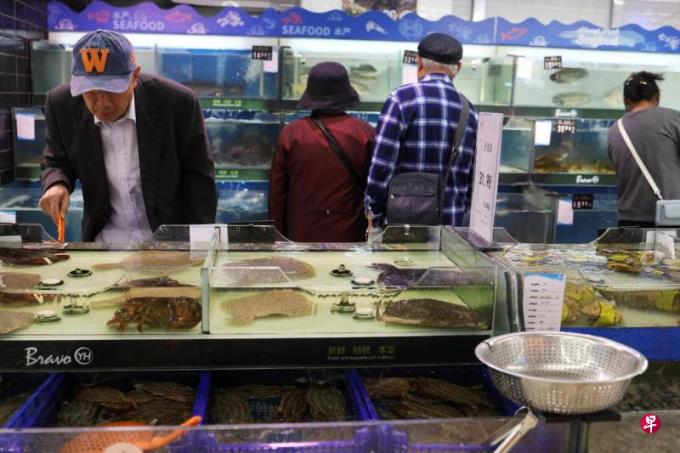 中国10月CPI增幅放缓至0.3% PPI持续下跌
