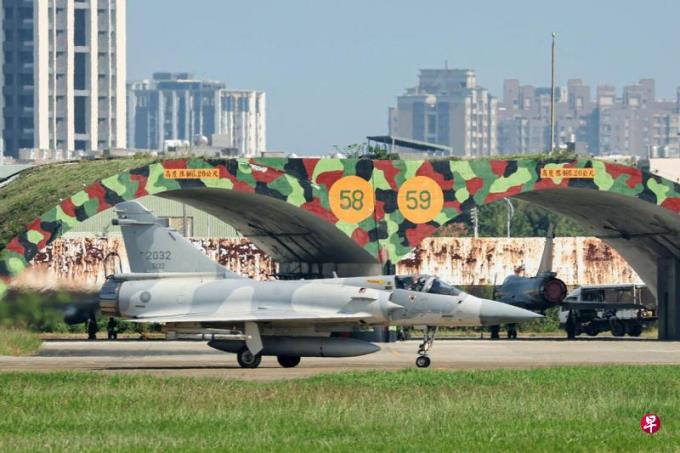 美前高官:特朗普料不改变“一个中国”政策 对台支持取决于军购力度