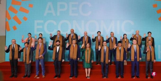 APEC�쵼�����ٽ�����ó���뻥����ͨ