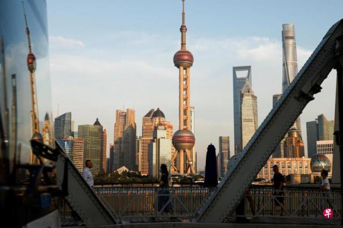 中国调整货币政策后A股周二先升后抑