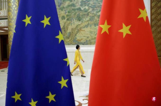 中国外长王毅:中欧贸易战只会导致“双输”