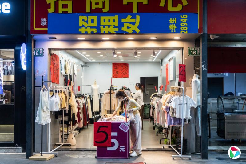 上周,特朗普总统对所有中国商品加征34%的关税,促使中国对美国商品征收对等关税。周三,对中国产品的关税提高至104%。