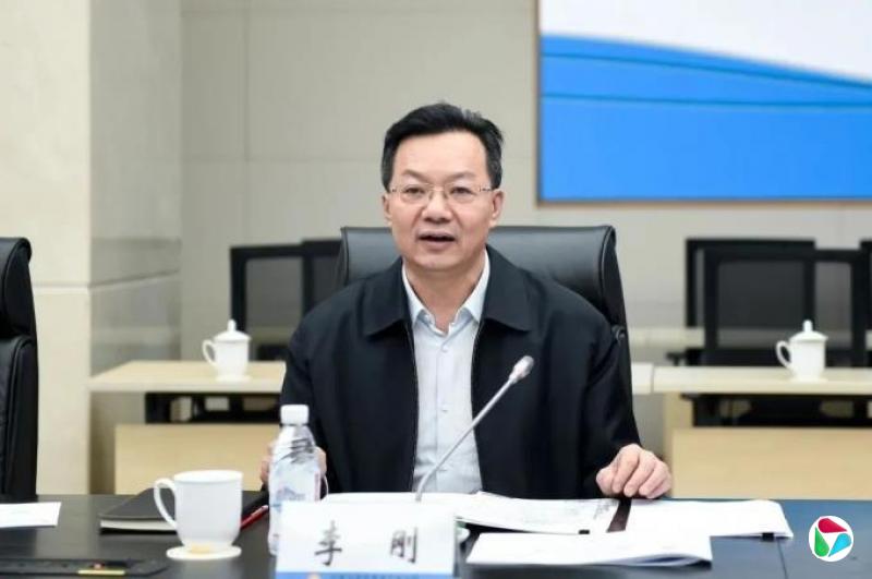 李刚,被逮捕
