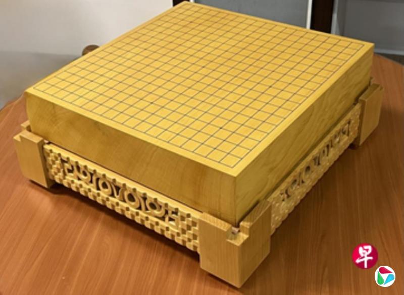 【APEC花絮】李在明赠习近平榧树围棋盘