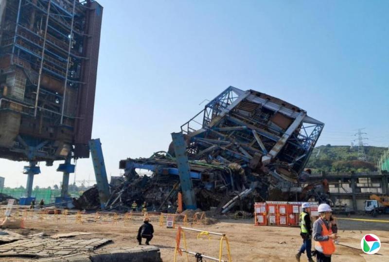 韩国发电厂建筑物坍塌 七人受困