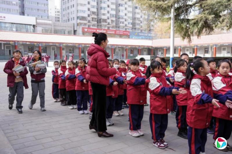 中国教育部要求严禁宣传炒作名校率、升学率