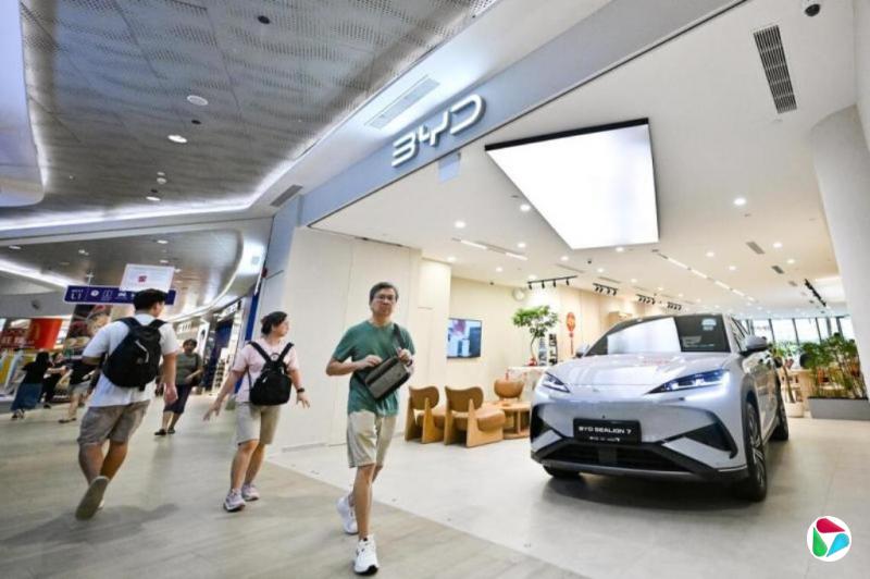 比亚迪2026年汽车出口目标据报上调15%至150 万辆