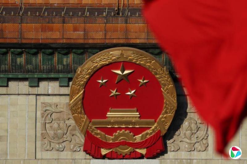 中国官方通报国企干部国外聚众饮酒醉酒登机 批耍官威搞特权