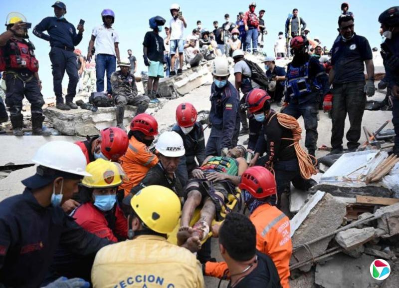 委内瑞拉地震死亡人数快破千 失踪人数超过5万