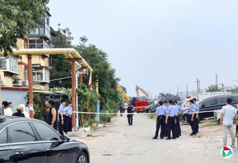 河北石家庄一居民楼部分坍塌致三人死亡