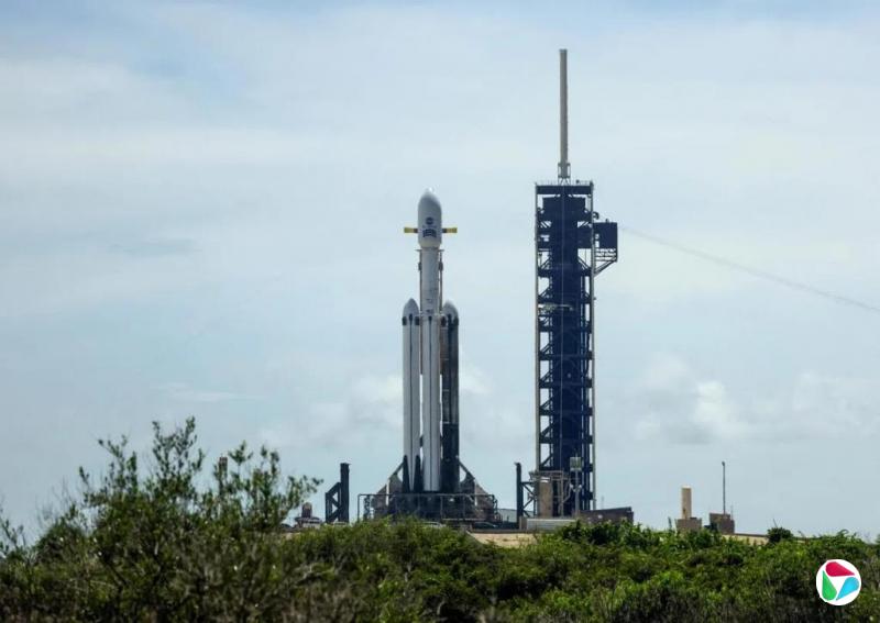 NASA罗曼太空望远镜升空 探索暗物质暗能量之谜