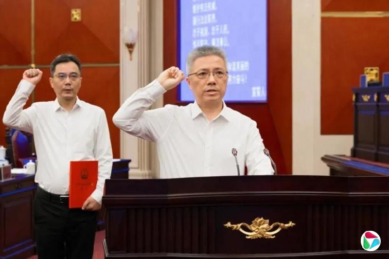 70后朱忠明任上海市代理市长 龚正辞去市长职务