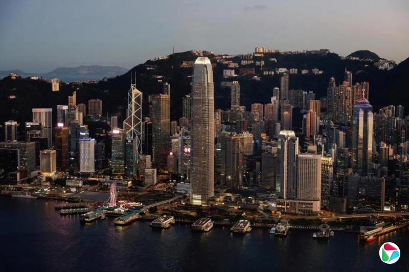 陈聪发、陈柏珲:香港减税抢人 新加坡守住优势