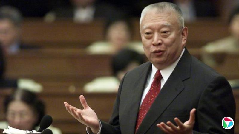 董建华在香港立法会议事厅答询(17/4/2002)