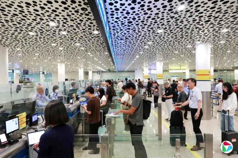 大陆出入境新规明起实施 台湾官方提醒民众赴陆风险