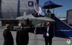 ������Ժ��׼��ɳ�س���48��F-35ս����